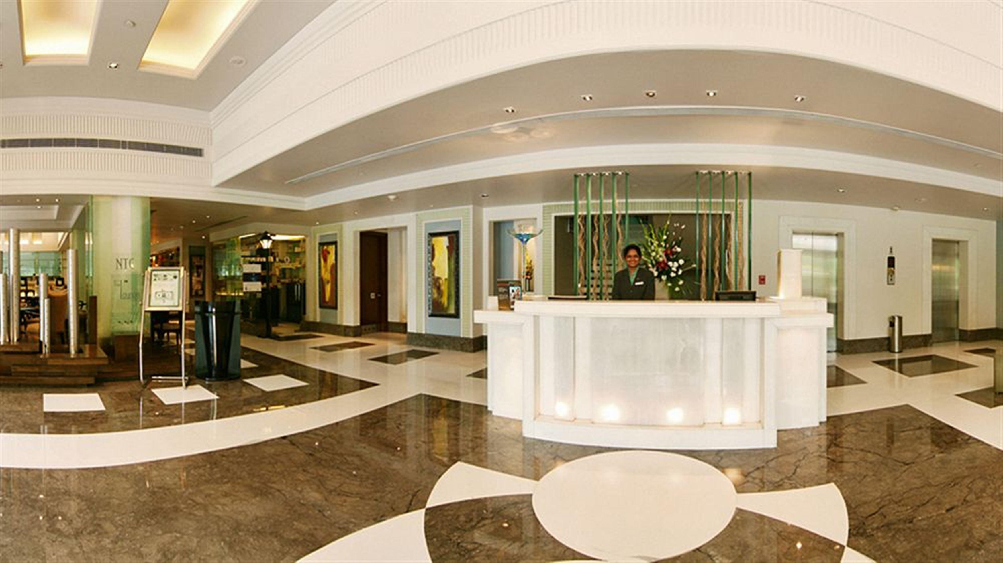 Park Plaza Gurgaon Ξενοδοχείο Εξωτερικό φωτογραφία The lobby of the hotel