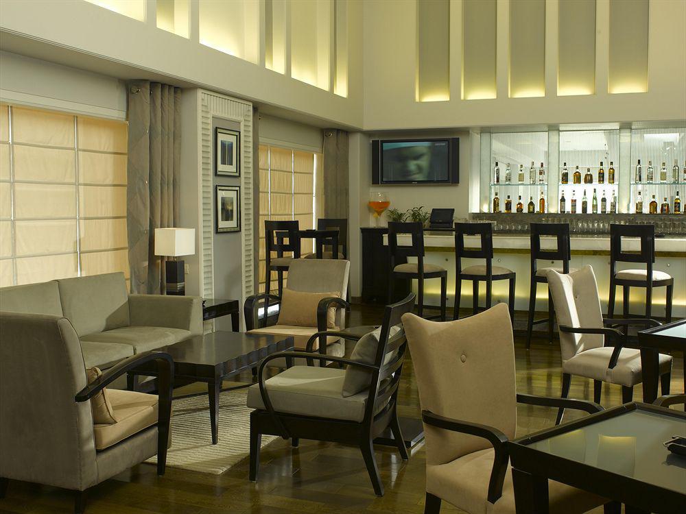 Park Plaza Gurgaon Ξενοδοχείο Εστιατόριο φωτογραφία The bar at the lobby